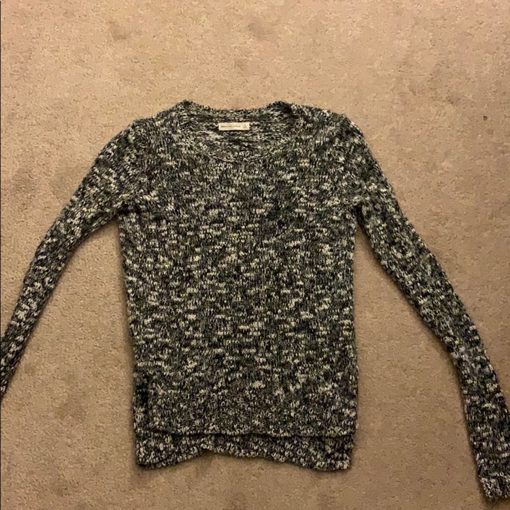 cute fall/winter sweater !!!